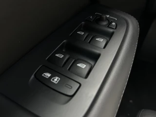 Volvo V60 Volvo V60 2.0 T6 Plug-in hybrid AWD Plus Dark - afbeelding nr 20