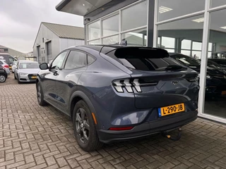 Ford Mustang Mach-E Ford Mustang Mach-E RWD 75 kWh | Rondomzichtcamera | Lederen Bekleding | Trekhaak | LED | Stoelverwarming | Stuurwielverwarming | B&O Audio | Apple Carplay/Android Auto | - afbeelding nr 25