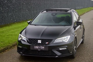 SEAT Leon Seat Leon ST CUPRA 300 4DRIVE | Pano - Beats - Kuipstoelen - afbeelding nr 1