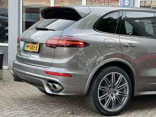 Porsche Cayenne Porsche Cayenne 4.2 D S - afbeelding nr 48