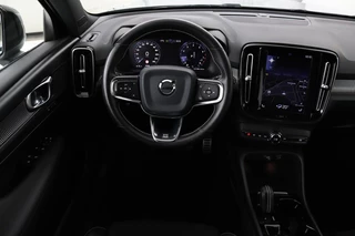 Volvo XC40 Volvo XC40 1.5 T3 R-Design | Stoel & stuurverwarming |  Trekhaak | Camera | Navigatie | Achterbankverwarming | Leder/Alcantara | Full LED - afbeelding nr 3