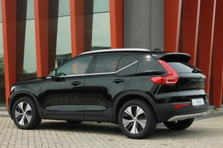 Volvo XC40 Volvo XC40 T4 Recharge Inscription | Parkeercamera | Stoelverwarming | Harman Kardon | Memory Stoelen | Keyless - afbeelding nr 3