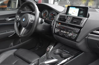 BMW 1 Serie BMW 1-serie M140i xDrive High Executive Pano Camera H/K Leder Elekstoel - afbeelding nr 18
