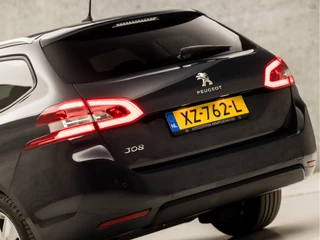 Peugeot 308 Peugeot 308 SW 1.2 PureTech Sport (PANORAMADAK, APPLE CARPLAY, GROOT NAVI, ADAPTIVE CRUISE, PARKEERSENSOREN, SPORTSTOELEN, GETINT GLAS, CRUISE, DAB+, NIEUWSTAAT) - afbeelding nr 11