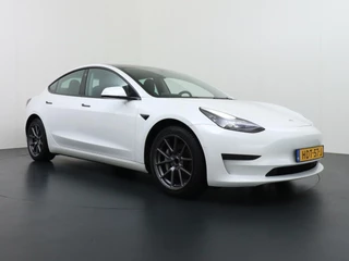 Tesla Model 3 Tesla Model 3 Standard RWD Plus 60 kWh NW TYPE ACCU | AUTOPILOT | RIJKLAAR INCL. 12 MND. BOVAGGARANTIE - afbeelding nr 2