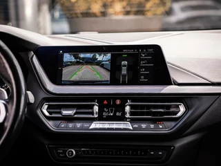 BMW 1 Serie BMW 1-serie M135i xDrive High Executive|PANO|MAXTON|19'' - afbeelding nr 24