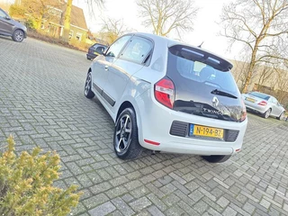 Renault Twingo Renault Twingo 1.0 SCe Limited AUTOMAAT Airco|Cruise|46dkm!! - afbeelding nr 42