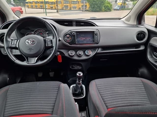 Toyota Yaris Toyota Yaris 1.3 VVT-i Dynamic - afbeelding nr 18