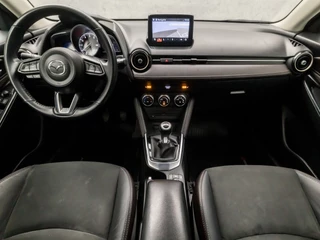 Mazda 2 (NAVIGATIE, CAMERA, HEAD-UP DISPLAY, STOELVERWARMING, GETINT GLAS, LEDEREN SPORTSTOELEN, LM VELGEN, CRUISE, NIEUWE APK, NIEUWSTAAT) - afbeelding nr 6