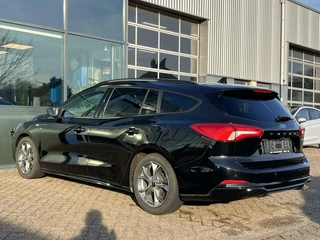 Ford Focus Ford Focus Wagon 1.0 EcoBoost Hybrid ST-Line 155PK Camera Winterpack Cruise Climate Navi Keyless Privacy Glass *Dealer Onderhouden* - afbeelding nr 4