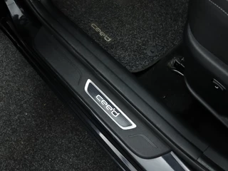 Kia cee'd Kia cee'd Sportswagon 1.0 T-GDi GT-Line | All season banden | Navigatie | Camera | Cru - afbeelding nr 25
