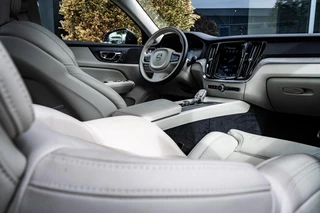 Volvo S60 Volvo S60 2.0 B4 Inscription|PANO|MASSAGE|ACC|18''|CARPLAY - afbeelding nr 21