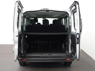 Renault Trafic Renault Trafic Passenger 2.0 dCi 120 L2H1 9 Persoons Airco Bluetooth  Led  Parkeersensoren - afbeelding nr 3