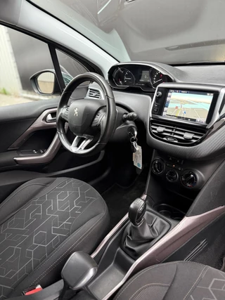 Peugeot 2008 Peugeot 2008 1.2 PureTech Blue Lion - afbeelding nr 24
