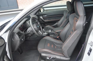 BMW M2 BMW 2-serie Coupé M2 DCT Competition Track Pack NL Auto Liefhebbersauto - afbeelding nr 2