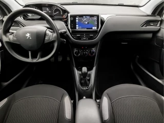 Peugeot 208 (NAVIGATIE, LOGISCH NAP, CRUISE, BLUETOOTH, SPORTSTOELEN, ARMSTEUN, PARKEERSENSOREN, DAB+, NIEUWE APK, TREKHAAK, NIEUWSTAAT) - afbeelding nr 6