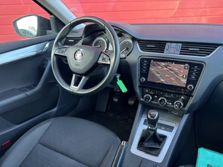 Škoda Octavia TREKHAAK / STOELVERW / NAVI / CLIMA / PDC / CARPLAY / BLUETOOTH / CRUISE - afbeelding nr 3