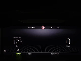 Škoda Superb Skoda Superb 1.4 TSI iV Laurin & Klement | Panoramadak |  Leder | Adaptive cruise | Canton Sound | Stoelverwarming | Standkachel | Carplay | Camera | Full LED | Memory - afbeelding nr 38