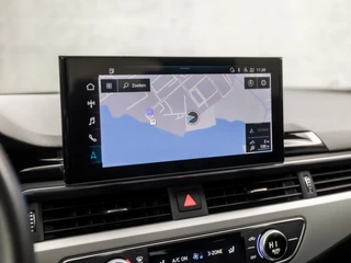 Audi A4 150Pk Automaat (NIEUW MODEL, APPLE CARPLAY, GROOT NAVI, LEDEREN SPORTSTOELEN, STOELVERWARMING, DIGITAL COCKPIT, LED KOPLAMPEN, CRUISE, DYNAMISCHE KNIPPERLICHTEN, NIEUWSTAAT) - afbeelding nr 25