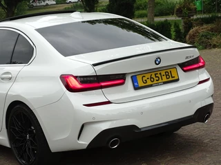 BMW 3 Serie BMW 3 Serie 330i 258PK High Ex. M-Sport / M-Perf. 2019 / LED / *NAP* - afbeelding nr 75