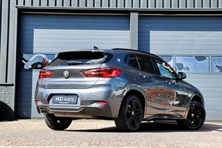 BMW X2 BMW X2 sDrive18i M-Sport M-Pakket /LED/PANODAK/KEYLESS/CAMERA/STOELVERW./TREKHAAK! - afbeelding nr 4