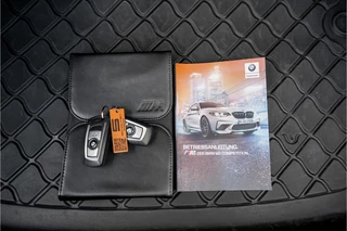 BMW M2 BMW M2 2-serie Coupé DCT Competition 411PK Shadow Schuifdak Leer 19
