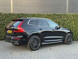 Volvo XC60 Volvo XC60 2.0 D4 AWD R-DESIGN PANO, B&W, LEDER/ALCANTARA, CRUISE, CAMERA, DODEHOEK, NAVI, DAB+, STOELVERWARMING, EURO 6 - afbeelding nr 2