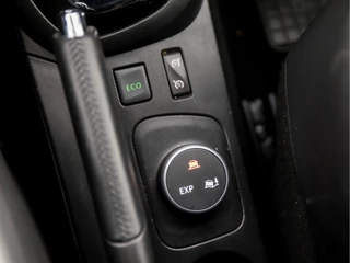 Renault Captur Automaat (NAVIGATIE, CLIMATE, LEDER, STOELVERWARMING, XENON, CRUISE, SPORTSTOELEN, PARKEERSENSOREN, GETINT GLAS, NIEUWE APK, NIEUWSTAAT) - afbeelding nr 23