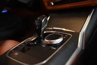 BMW 3 Serie BMW 3-serie Touring 320i High Executive Edition - Adaptive Cruise Control - Memory - Panoramadak - El. Trekhaak - Dashboard Leder - afbeelding nr 23