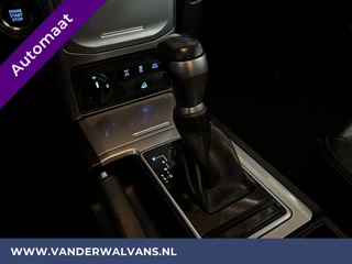 Toyota Land Cruiser Cruisecontrol, Parkeersensoren, Stoelverwarming, Verwarmde voorruit - afbeelding nr 5
