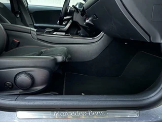 Mercedes-Benz A-Klasse Mercedes A-klasse 200 AMG Pano Nightpakket Widescreen NAP - afbeelding nr 28
