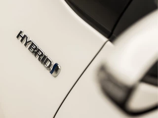 Toyota Yaris Toyota Yaris 1.5 Hybrid Active Automaat (CAMERA, CLIMATE, CRUISE, SPORTSTOELEN, LANE ASSIST, ELEK RAMEN, BLUETOOTH, NIEUWSTAAT) - afbeelding nr 29