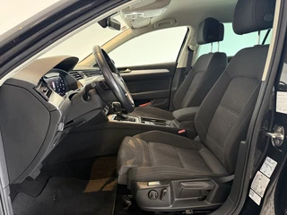 Volkswagen Passat Volkswagen Passat Variant 1.5 TSI CL Bns AUtomaat NAP Led carplay PDC Virtual cockpit - afbeelding nr 16
