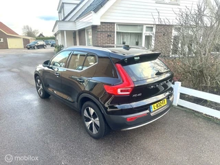 Volvo XC40 Volvo XC40 1.5 T5 Business Pro 262 PK PLUG-IN HYBRID NAVIGATIE CARPLAY TREKHAAK DEALER ONDERHOUDEN!! - afbeelding nr 3