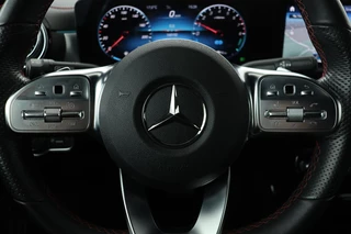 Mercedes-Benz CLA Mercedes-Benz CLA-klasse 250e AMG Night | Stoelverwarming | Carplay |  Camera | Sfeerverlichting | Leder/Alcantara | Full LED | Widescreen - afbeelding nr 9