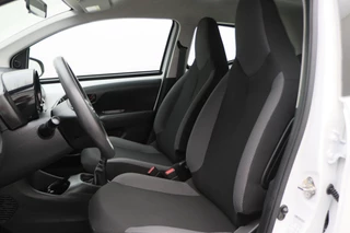 Toyota Aygo Toyota Aygo 1.0 VVT-i x-fun 5-Deurs, Airco, Cruise, Bluetooth, Elektrische Ramen, DAB, Xenon - afbeelding nr 10