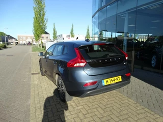 Volvo V40 Volvo V40 1.5 T2 Polar+ automaat  Virtual cockpit / Carplay - afbeelding nr 3
