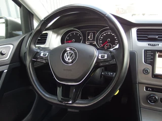 Volkswagen Golf NAVI / CLIMA / PDC / BLUETOOTH / CRUISE / DAB+ / NL-AUTO - afbeelding nr 19