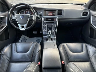 Volvo V60 Volvo V60 2.4 D6 Twin Engine R-Design - NAVI/PANO/LEER/NAP - afbeelding nr 12