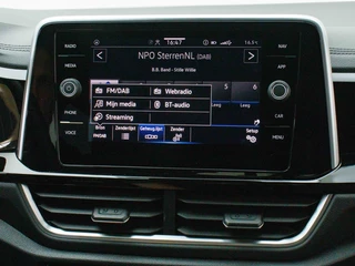 Volkswagen T-Roc Volkswagen T-Roc 1.5 TSI R-Line | DSG | PDC | Stoelverwarming | Carplay | Camera - afbeelding nr 29