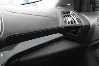 Ford Kuga Ford Kuga 1.5 EcoBoost Vignale | Trekhaak Afneembaar 2000KG | Cruise Control | Navigatie | Climate Control | Lichtmetalen Velgen | - afbeelding nr 17