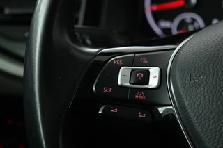 Volkswagen Polo Volkswagen Polo 1.0 TSI R Line | Panoramadak | Park Assist |  Carplay | Adaptive cruise | Climate control | PDC | Navigatie | Bluetooth | LED - afbeelding nr 17