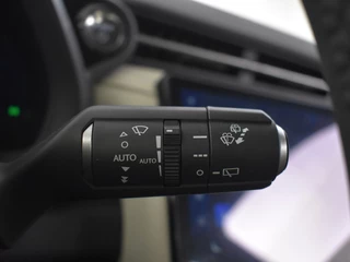 Lexus LBX Lexus LBX Elegant | Leder interieur | Electr. Achterklep | Parkeersensoren - afbeelding nr 25