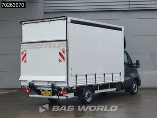 Iveco Daily Iveco Daily 35S18 3.0L Automaat Schuifzeilen met Laadklep ACC Navi Bakwagen Schuifzeil Zeilen Koffer Meubelbak 22m3 Airco - afbeelding nr 2