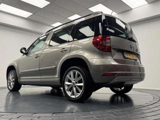 Škoda Yeti Skoda Yeti 1.2 TSi Elegance Automaat-Trekhaak-Navigatie-Panoramadak-Cr.contr-Clima-Camera-Parkeersensoren-Lm17''velgen-Bluetooth - afbeelding nr 18