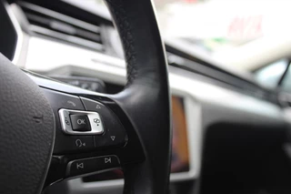 Volkswagen Passat Volkswagen Passat 1.4 TSI 125pk BMT Comfortline Business | Orig. NL | Trekhaak | Virtual dashboard | Carplay | - afbeelding nr 15