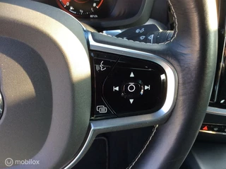 Volvo S60 Volvo S60 2.0 T5 R-Design Black Edition Camera Apple Carplay 19