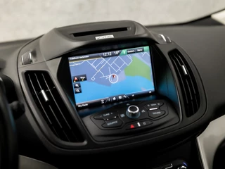 Ford C-MAX Ford C-MAX 2.0 Plug-in Hybrid Titanium Plus 185Pk Automaat (PANORAMADAK, GROOT NAVI, CLIMATE, CAMERA, LEDEREN SPORTSTOELEN, GETINT GLAS, ELEK ACHTERKLEP, KEYLESS, NIEUWE APK, NIEUWSTAAT) - afbeelding nr 9