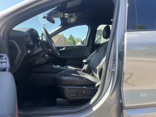 Ford Kuga Ford Kuga 2.5 PHEV ST-Line X 225pk | Black Pack | Elektrische Achterklep | Rode Remklauwen | Achteruitrijcamera | 20 inch velgen - afbeelding nr 12