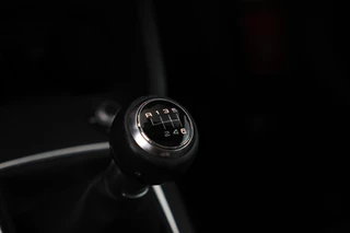 Audi Q2 Sport! Panorama, Leer, Airco - afbeelding nr 15
